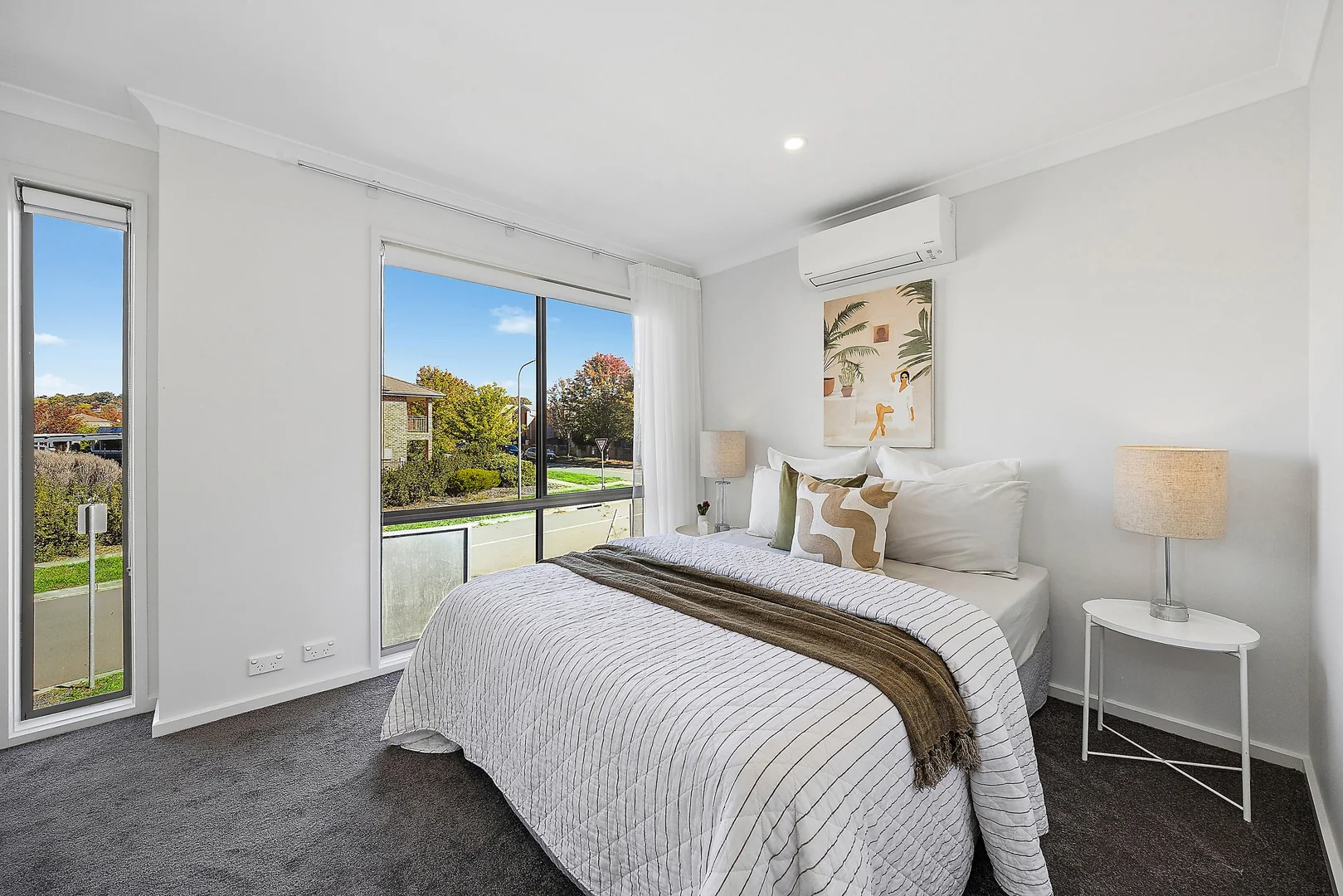 Photo of 52 Lansdown Crescent, Casey ACT 2913