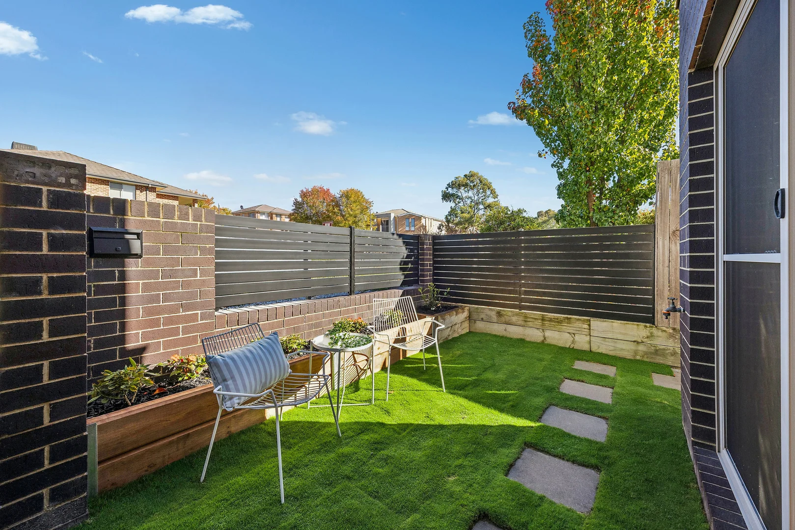 Photo of 52 Lansdown Crescent, Casey ACT 2913