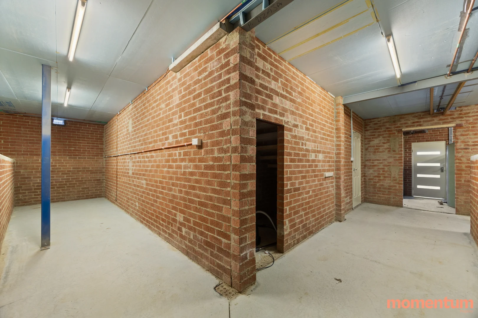 Photo of 31 Dennis Street, Garran ACT 2605