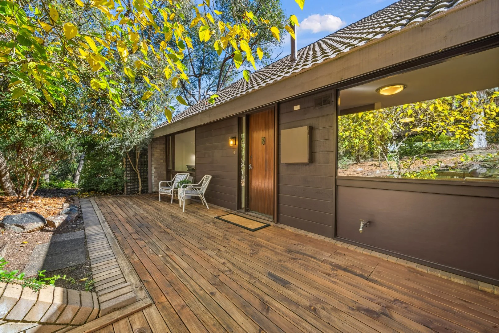Photo of 3 Wybalena Grove, Cook ACT 2614