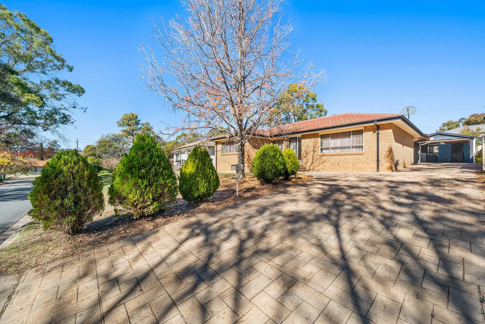 Photo of 8 Davies Place, Torrens ACT 2607
