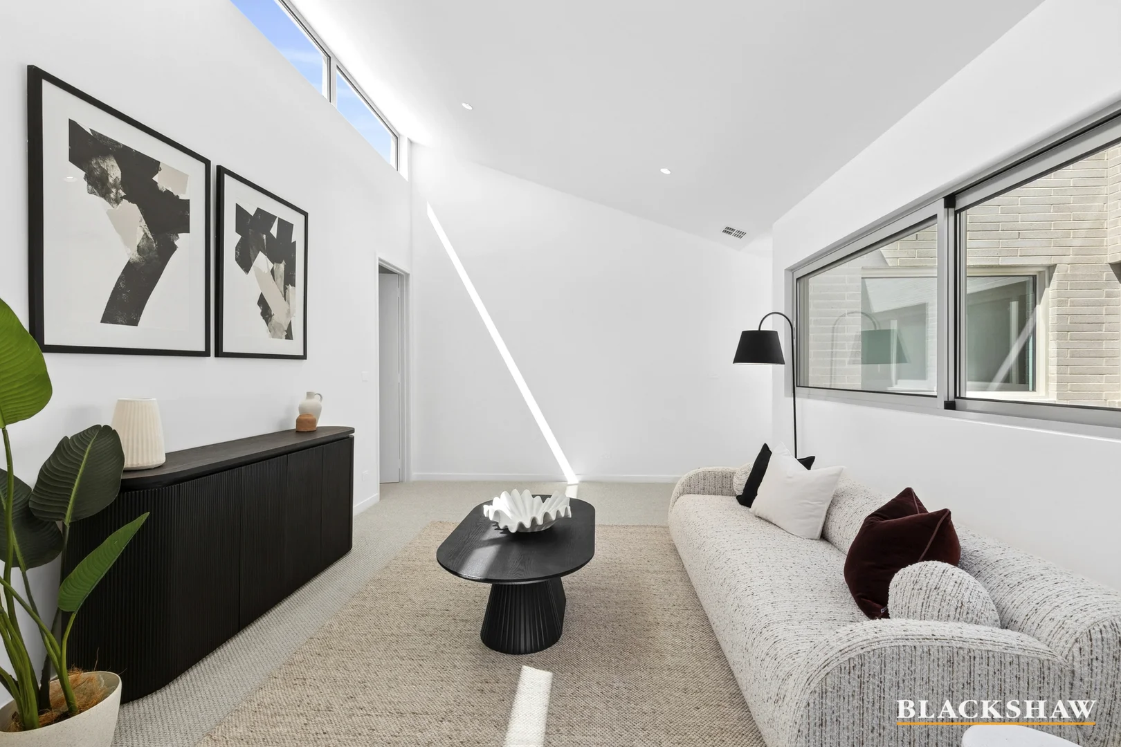 Photo of 1/8 McCulloch Street, Curtin ACT 2605