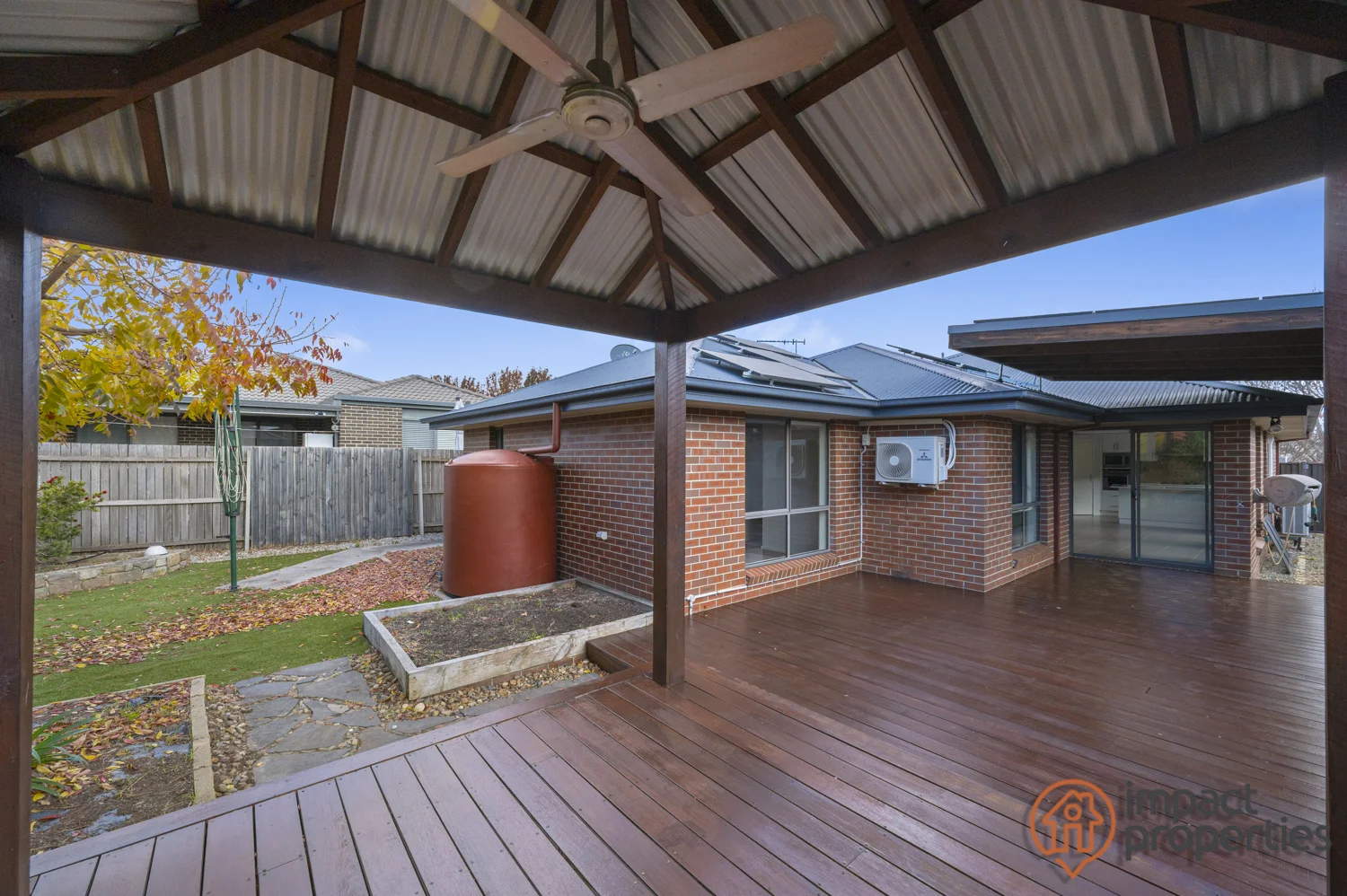 Photo of 4 Clendinnen Street, Dunlop ACT 2615