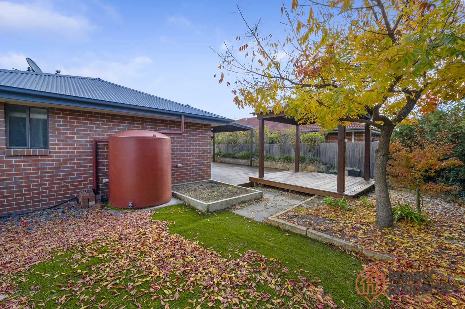 Photo of 4 Clendinnen Street, Dunlop ACT 2615