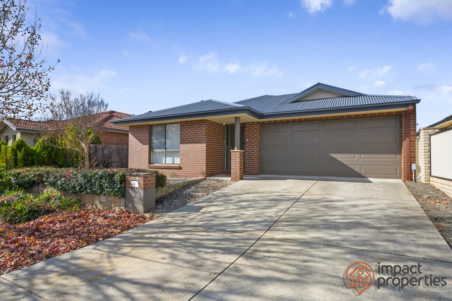 Photo of 4 Clendinnen Street, Dunlop ACT 2615