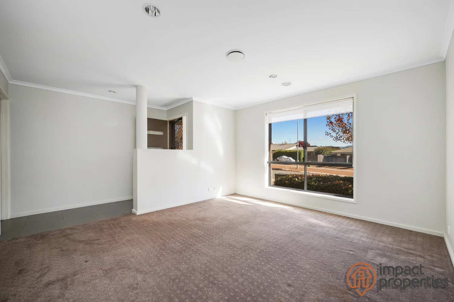 Photo of 4 Clendinnen Street, Dunlop ACT 2615