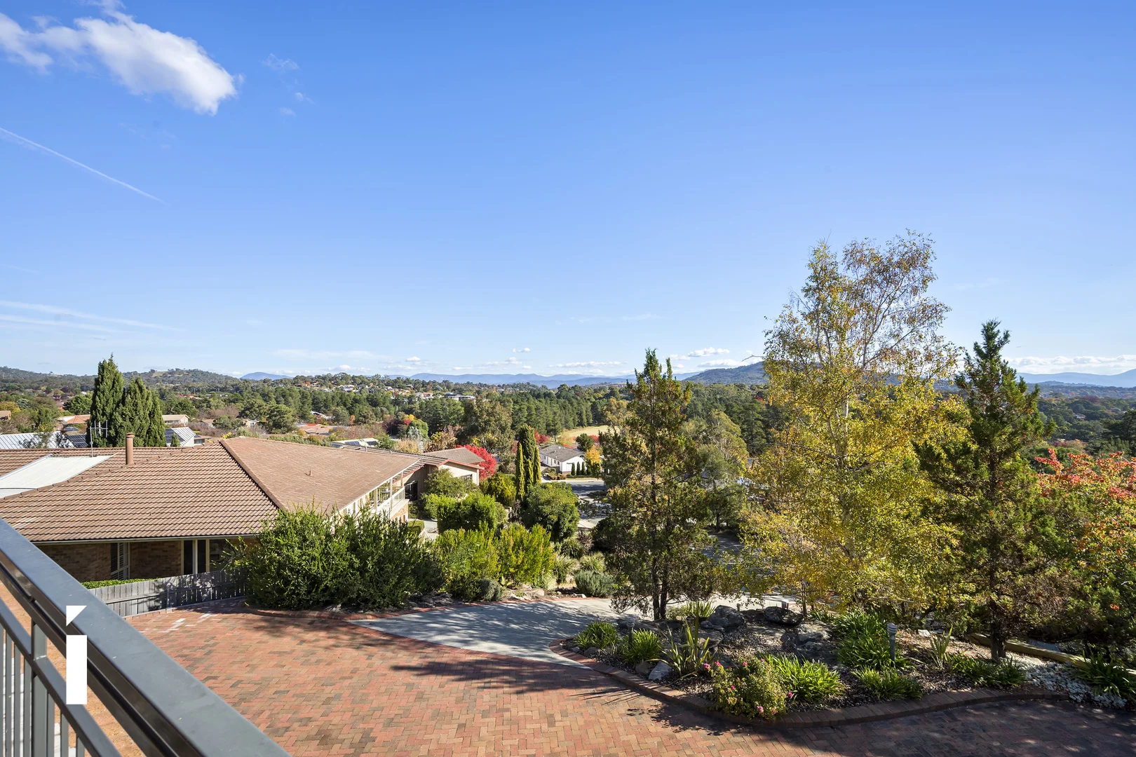 Photo of 77 William Wilkins Crescent, Isaacs ACT 2607