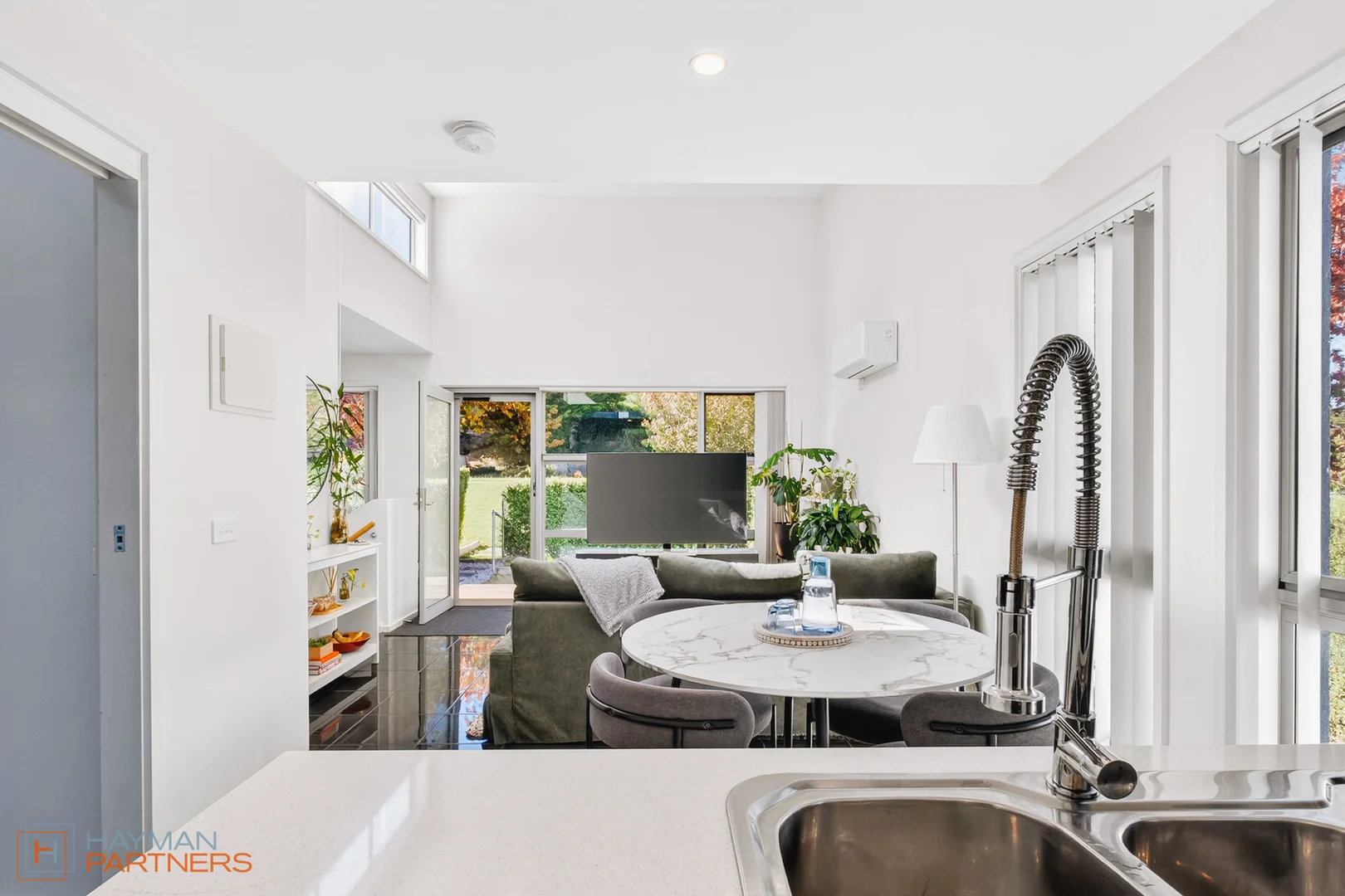 Photo of 4/25 Macrobertson Street, Mawson ACT 2607