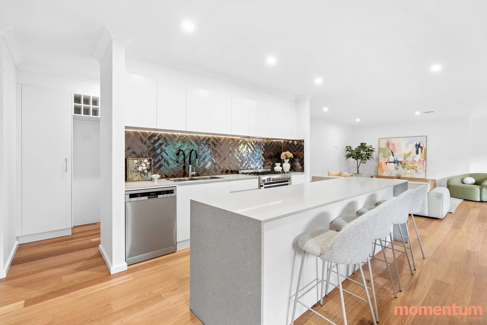 Photo of 1 Hellyer Street, Holder ACT 2611