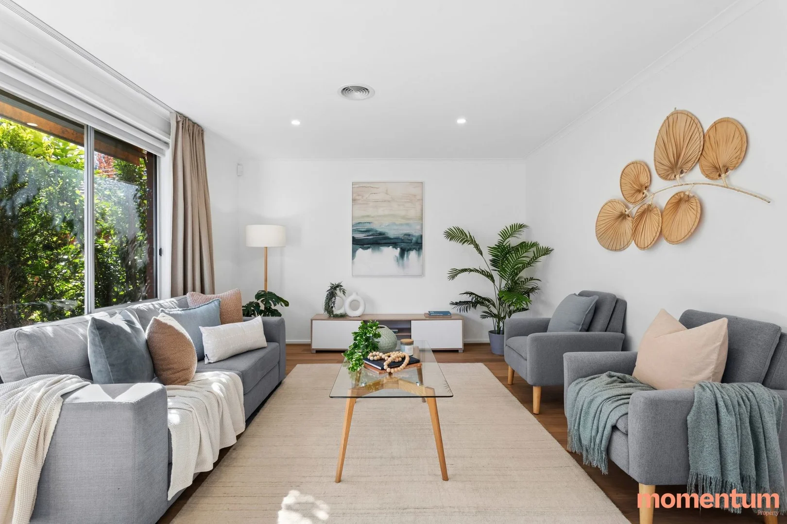 Photo of 2 Paul Place, Monash ACT 2904