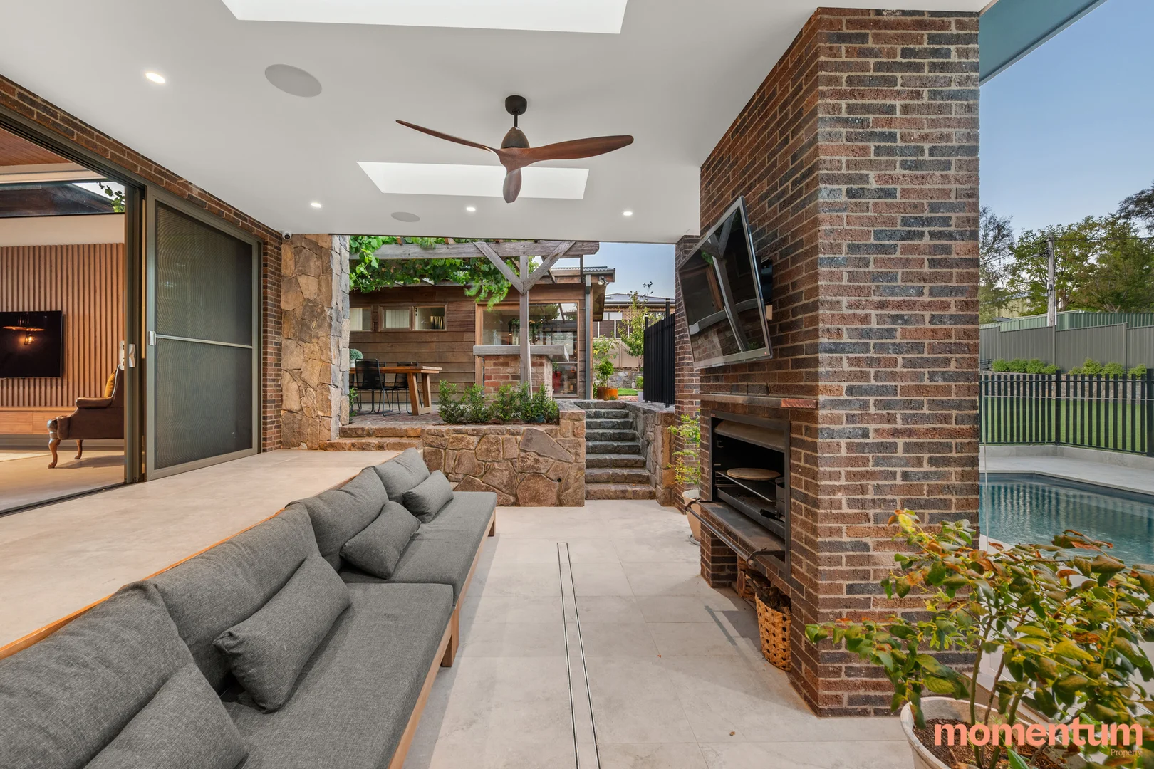Photo of 6 Palmer Street, Hall ACT 2618