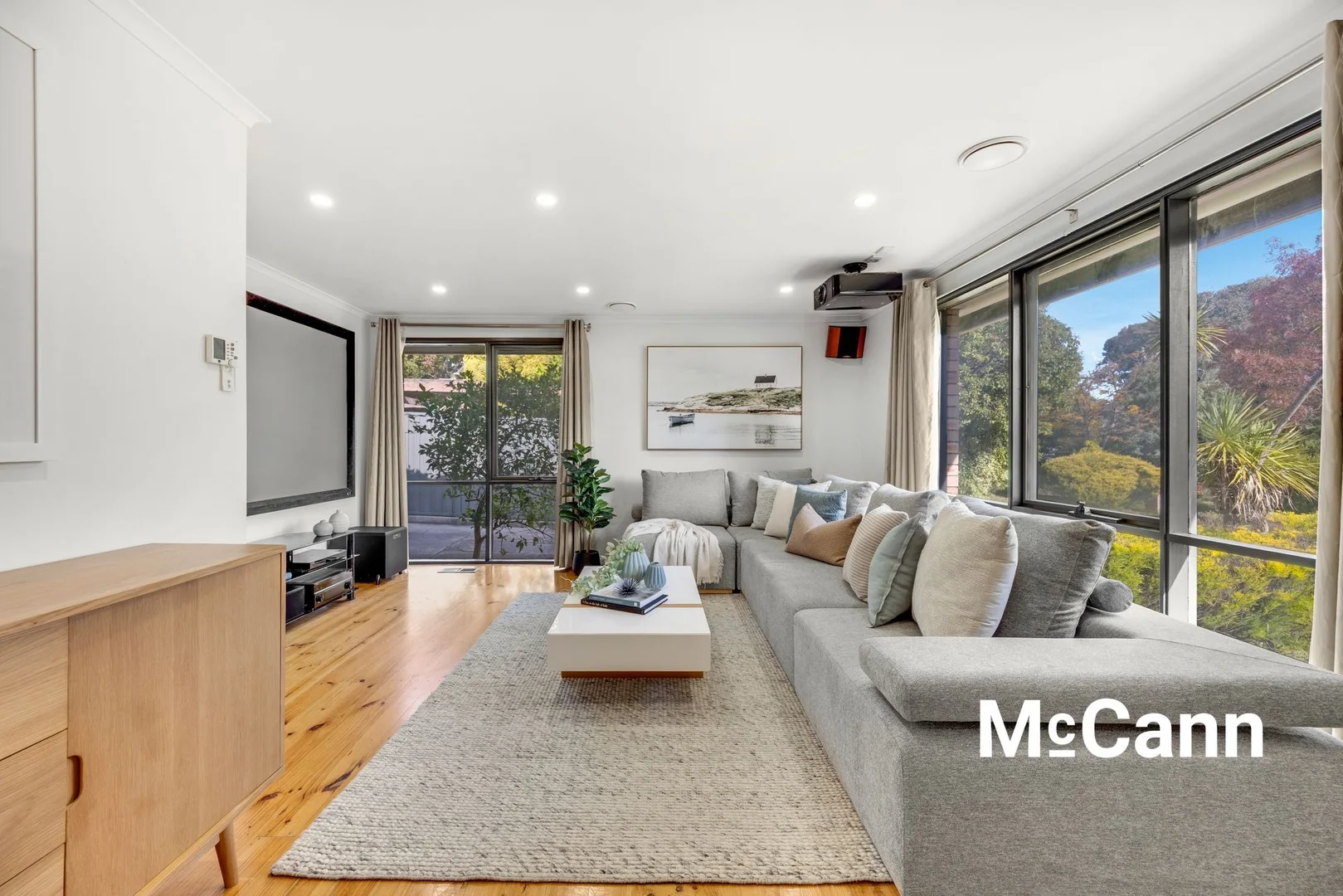 Photo of 73 Sternberg Crescent, Wanniassa ACT 2903