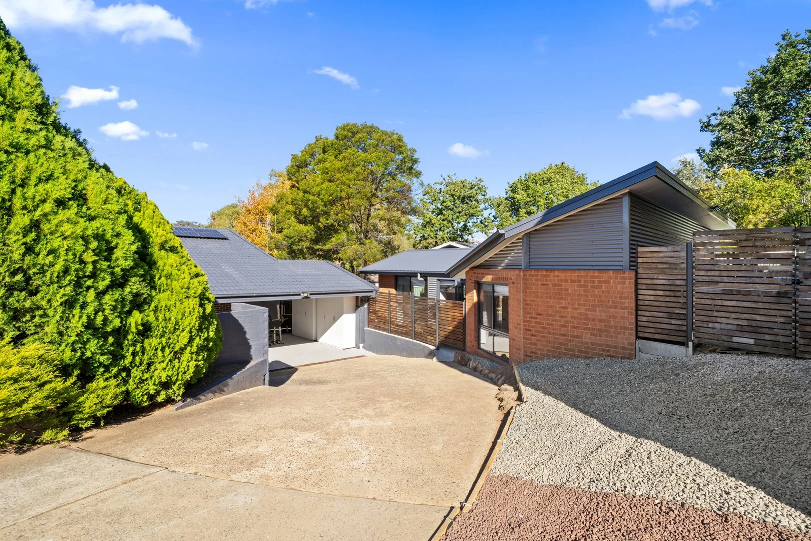 Photo of 7 Rymill Place, Mawson ACT 2607