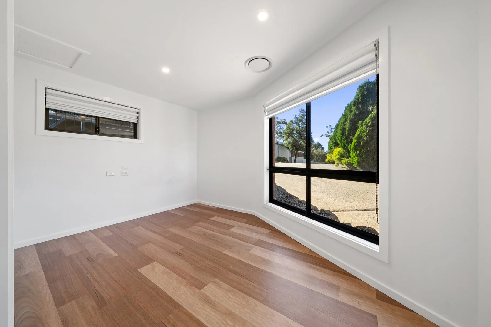 Photo of 7 Rymill Place, Mawson ACT 2607