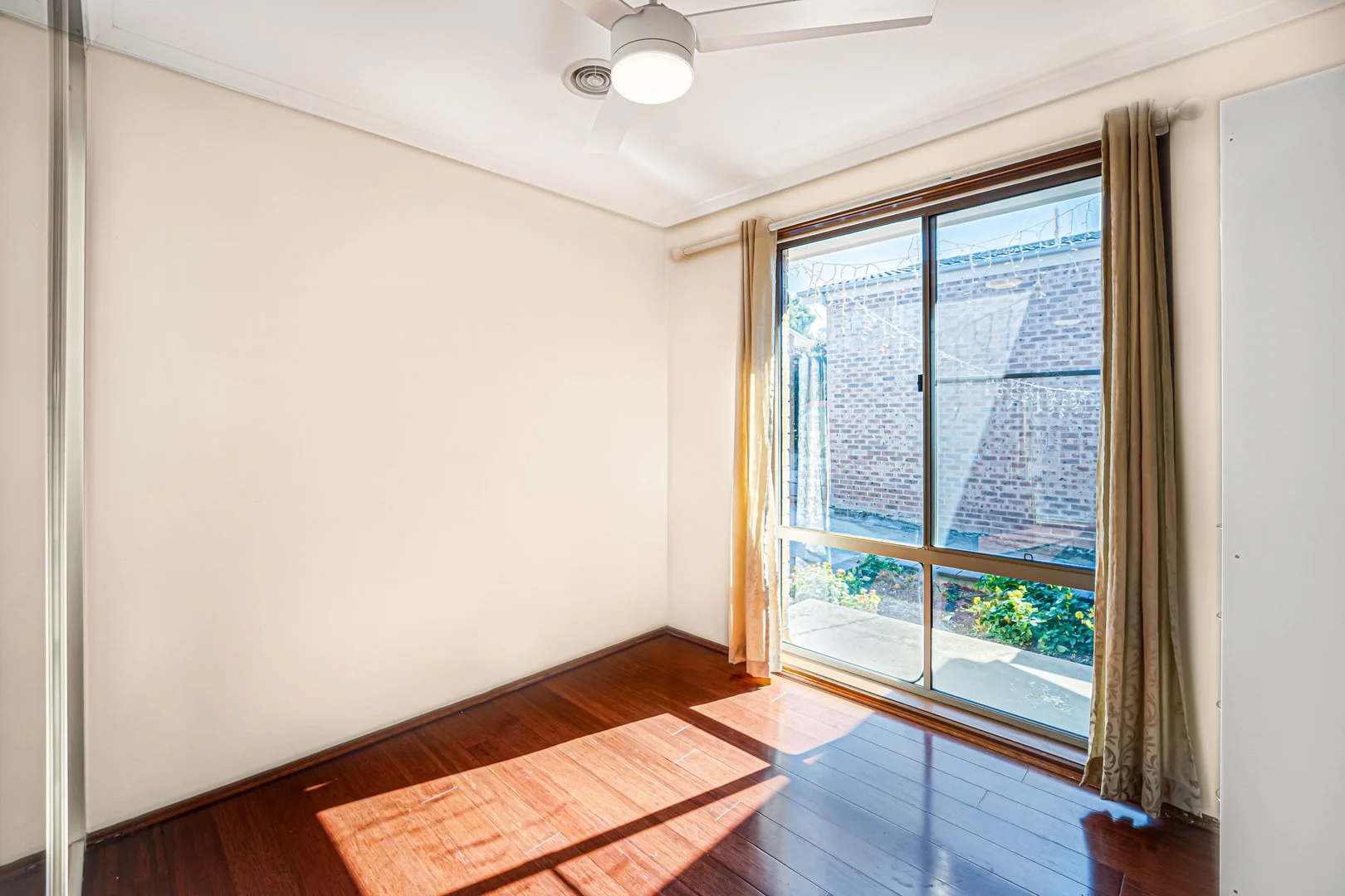 Photo of 8 McGrowdie Place, Gordon ACT 2906