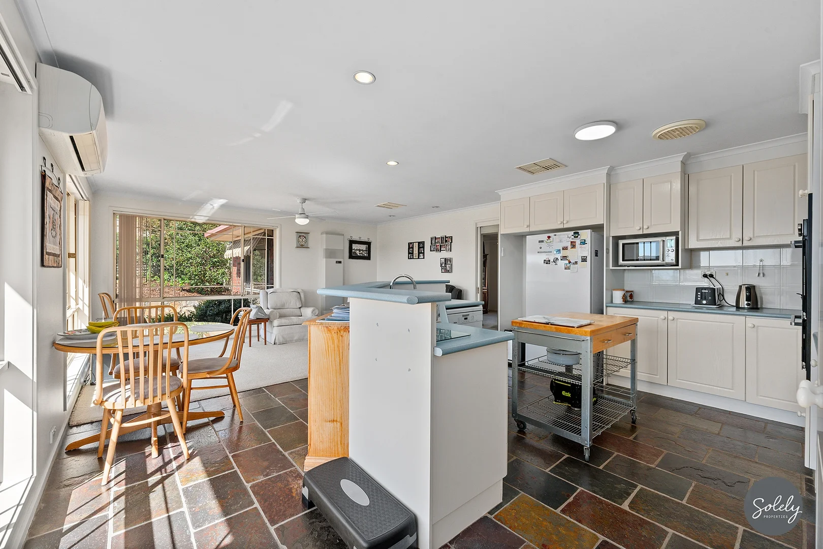 Photo of 22 Callaway Crescent, Gordon ACT 2906