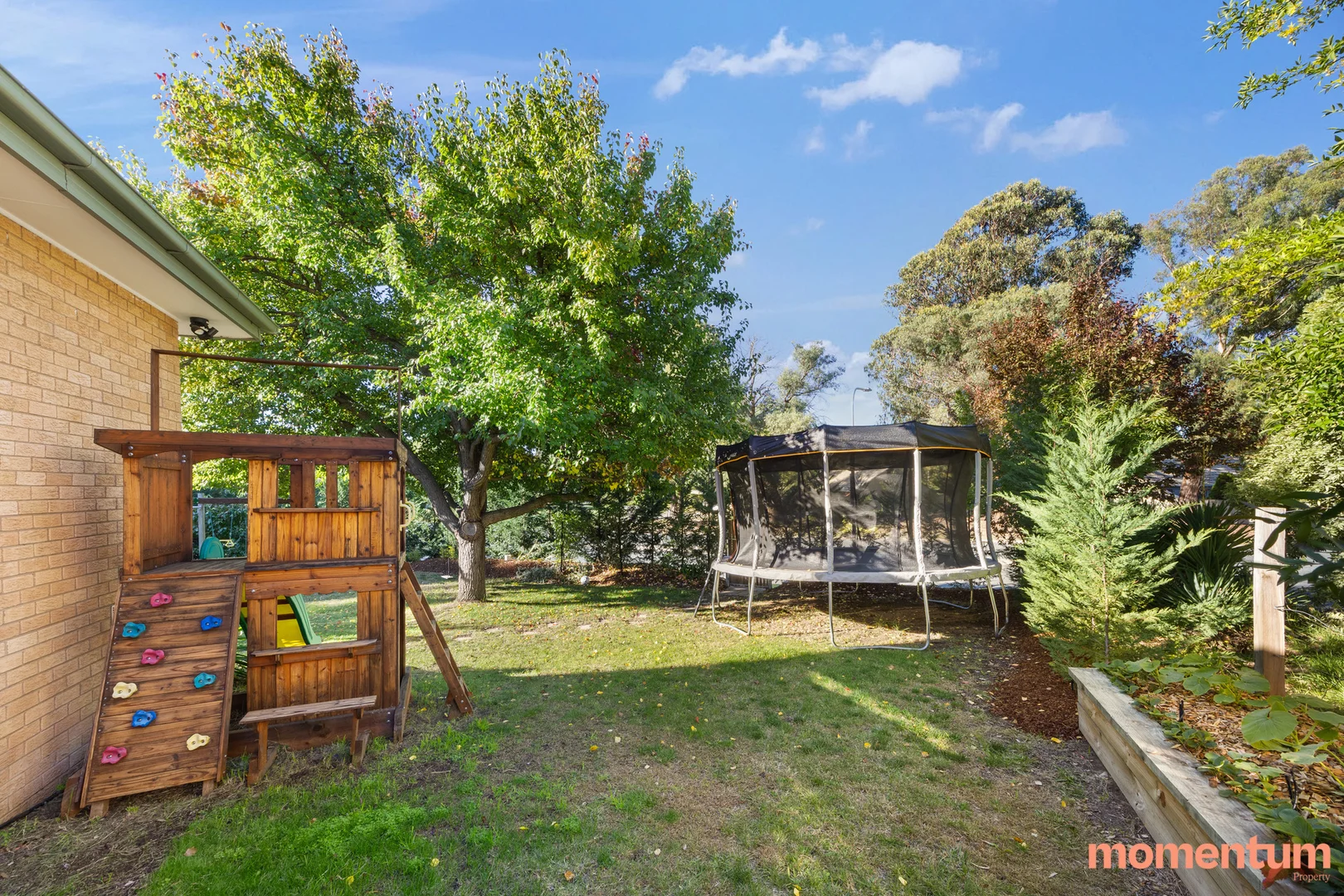 Photo of 2 Carbeen Street, Rivett ACT 2611