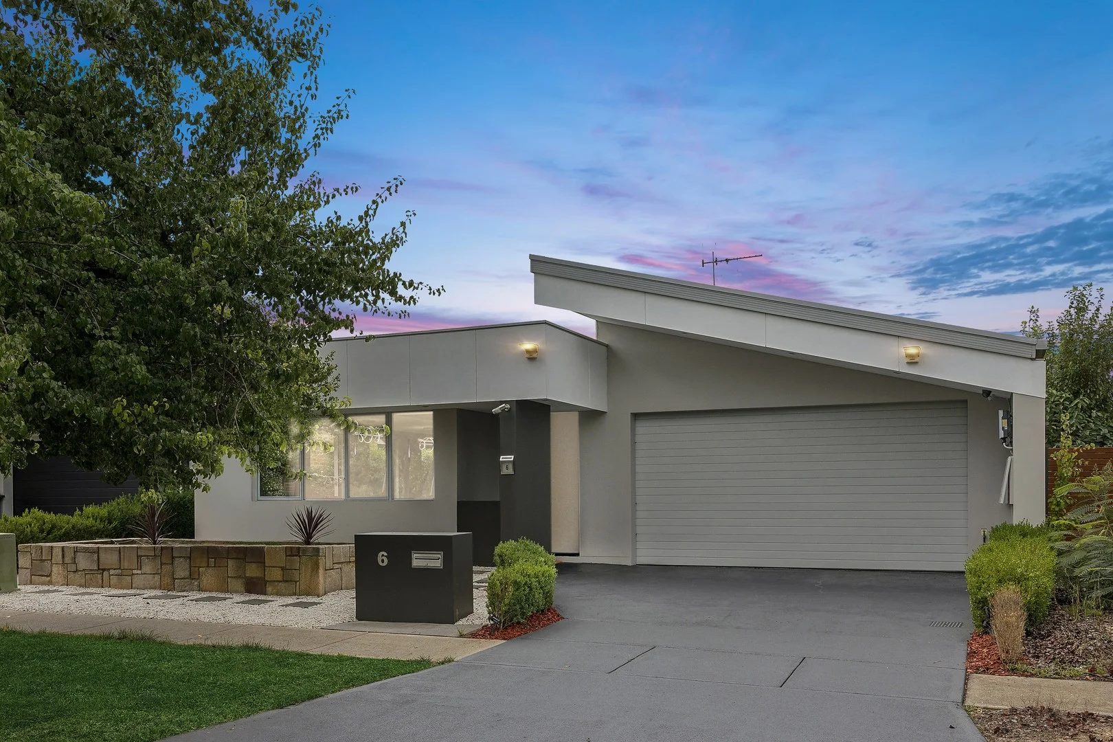 Photo of 6 Gavin Long Street, Franklin ACT 2913