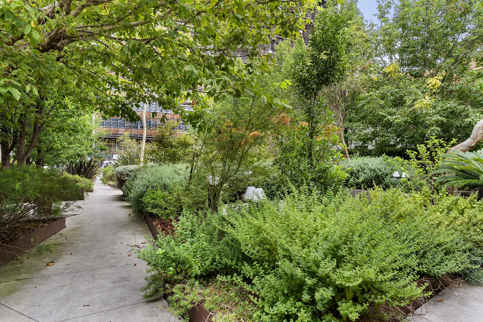 Photo of 611/25 Edinburgh Avenue, City ACT 2601