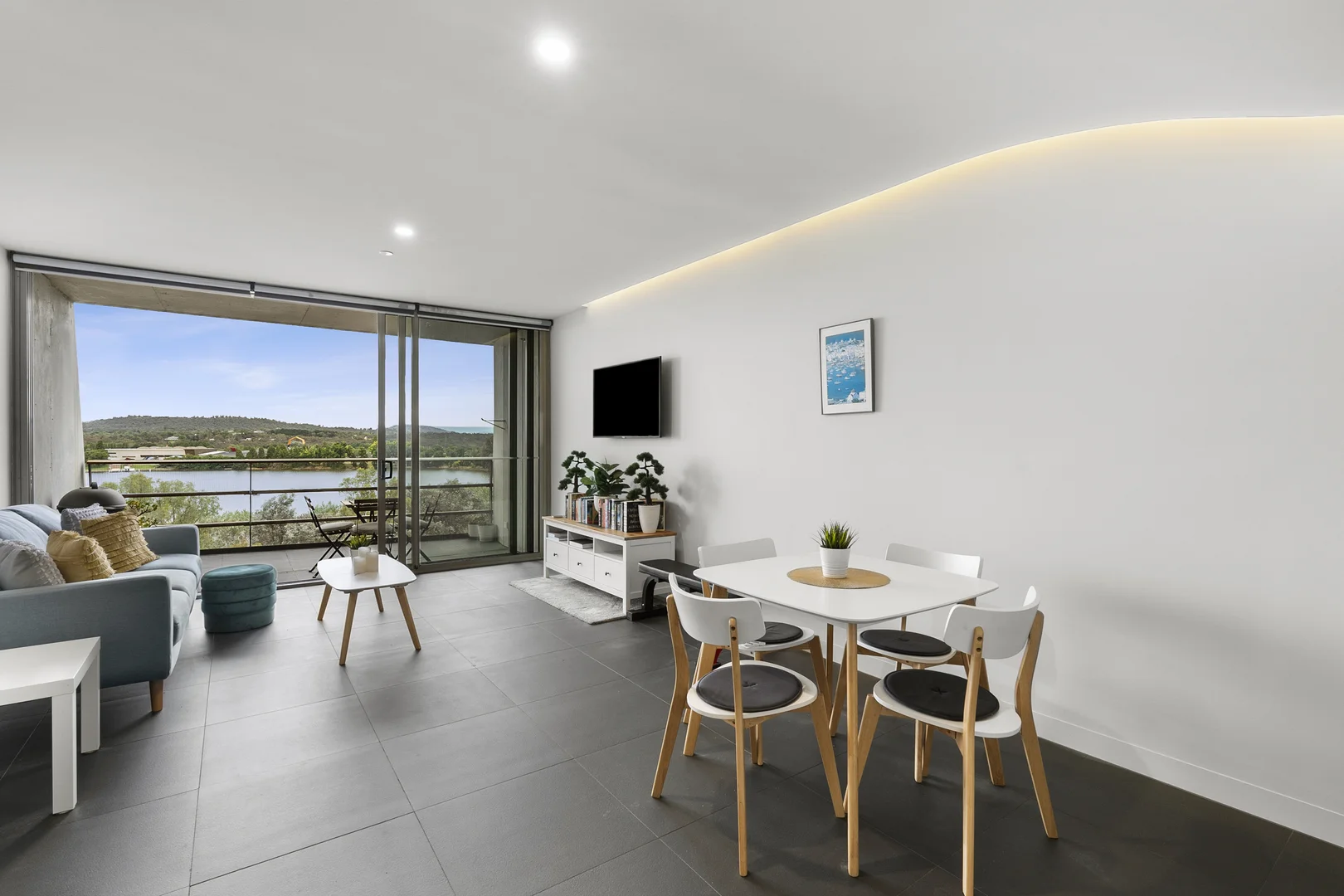Photo of 611/25 Edinburgh Avenue, City ACT 2601