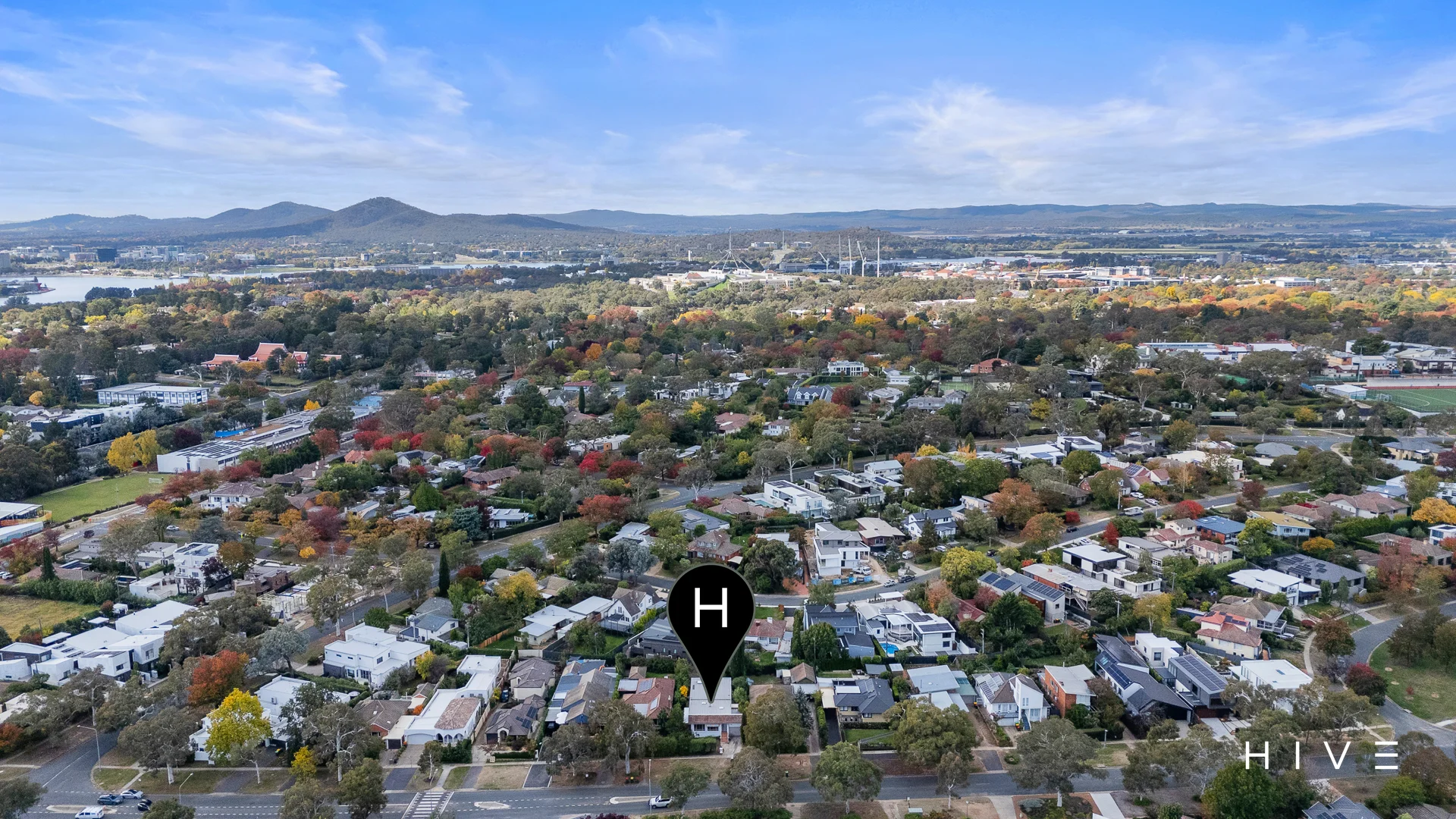 Photo of 18 Hopetoun Circuit, Deakin ACT 2600