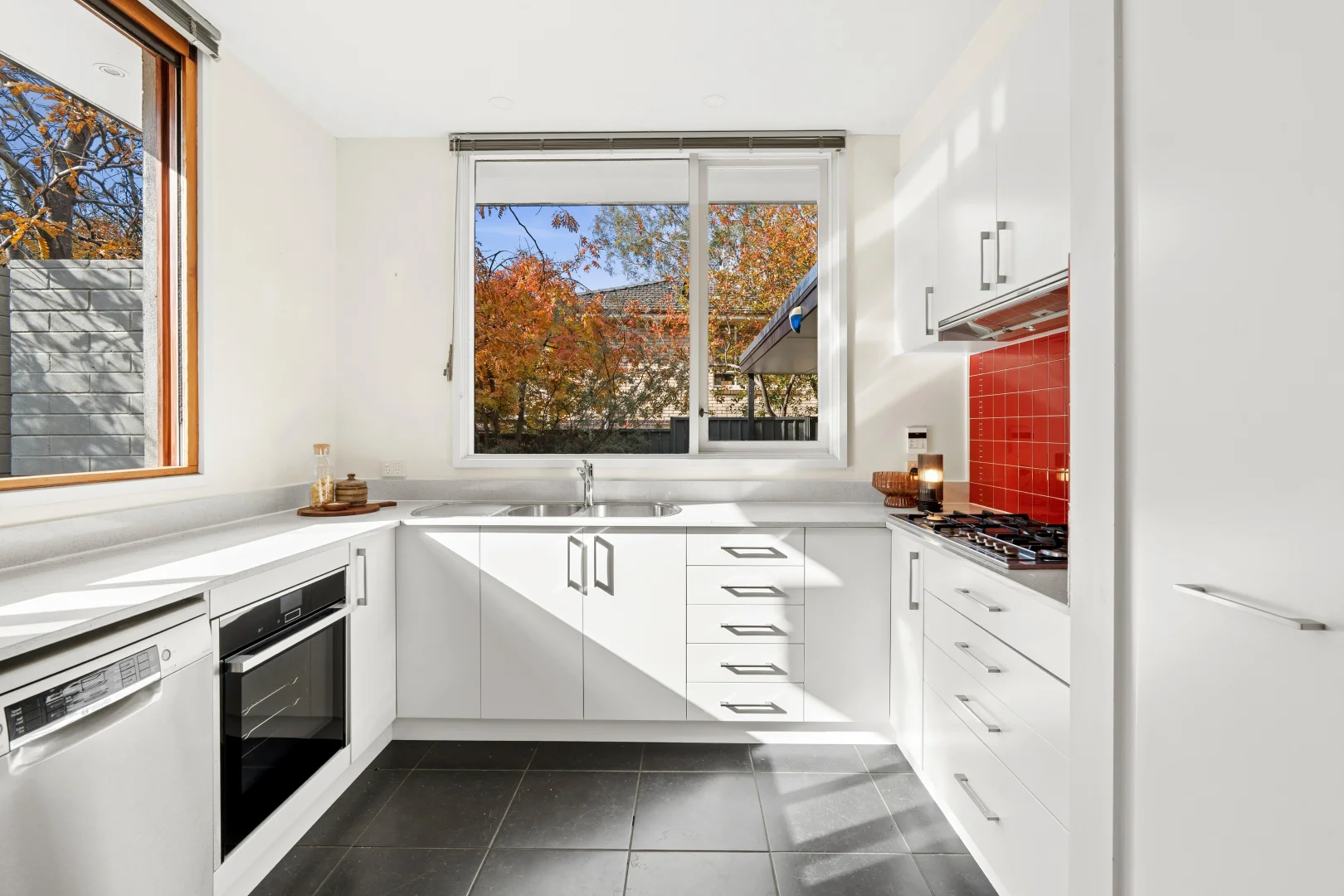 Photo of 97 Mackenzie Street, Hackett ACT 2602