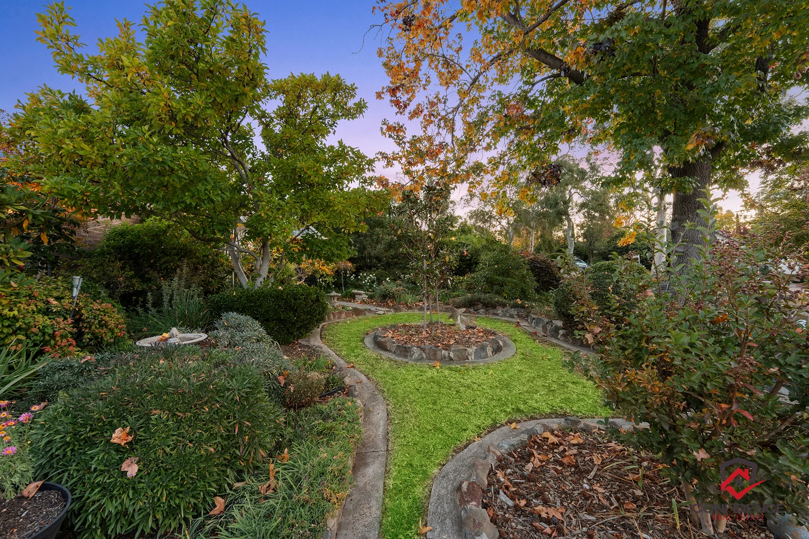 Photo of 7 Blake Place, Mawson ACT 2607