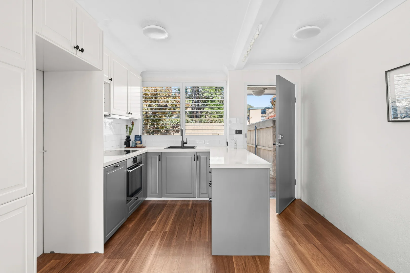 Photo of 7 Tench Street, Kingston ACT 2604