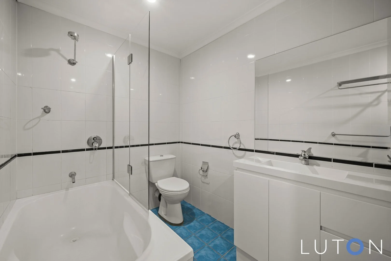 Photo of 102/107 Canberra Avenue, Griffith ACT 2603