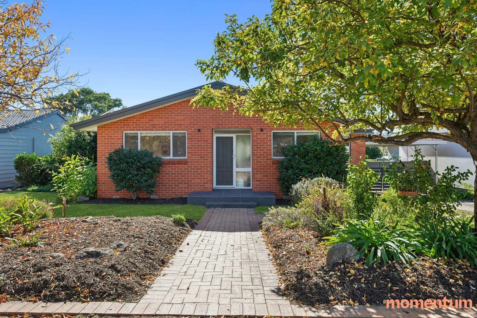 Photo of 6 Lyle Place, Chifley ACT 2606
