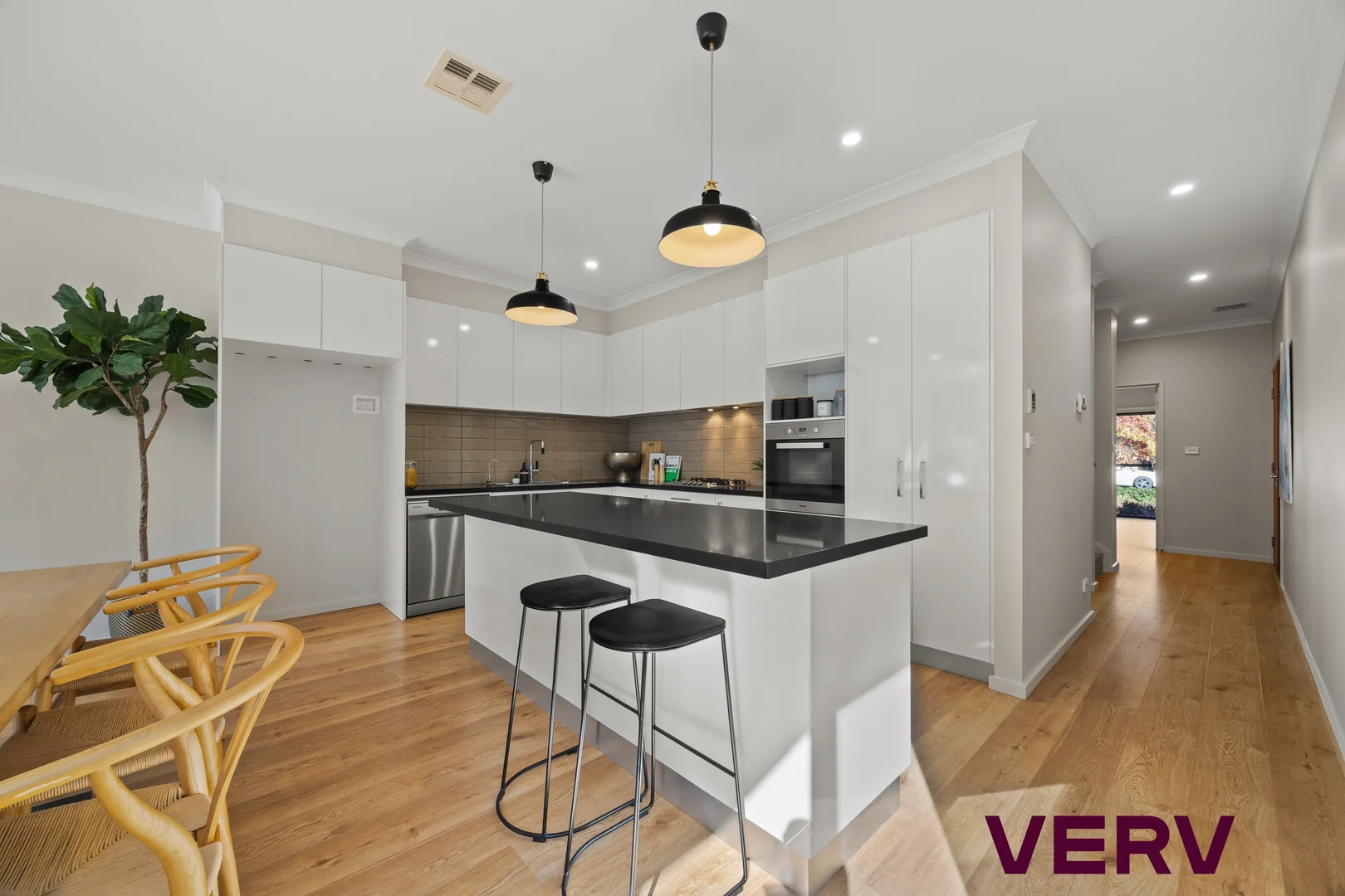 Photo of 8B Lowanna Street, Braddon ACT 2612