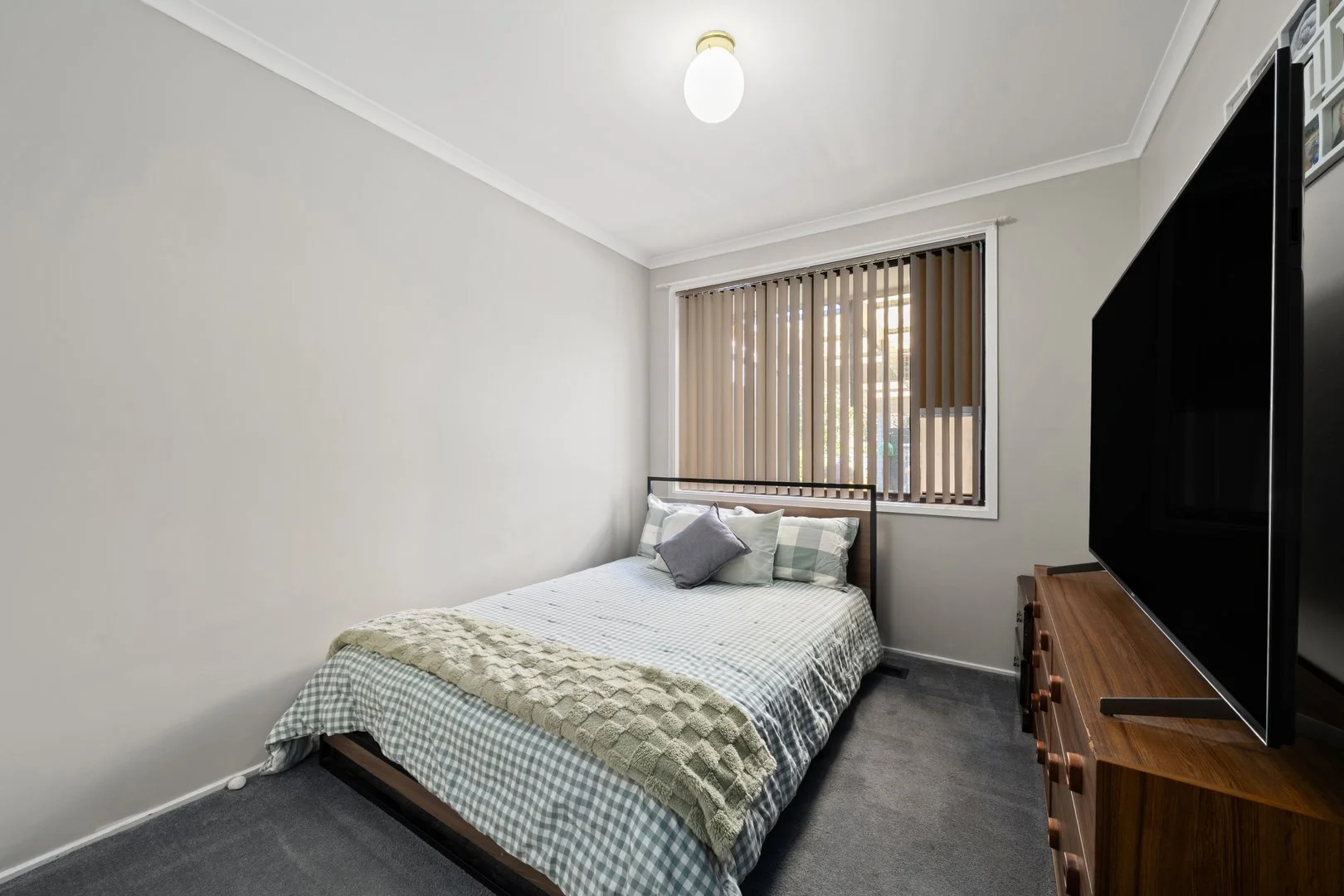 Photo of 6 Wilton Place, Monash ACT 2904