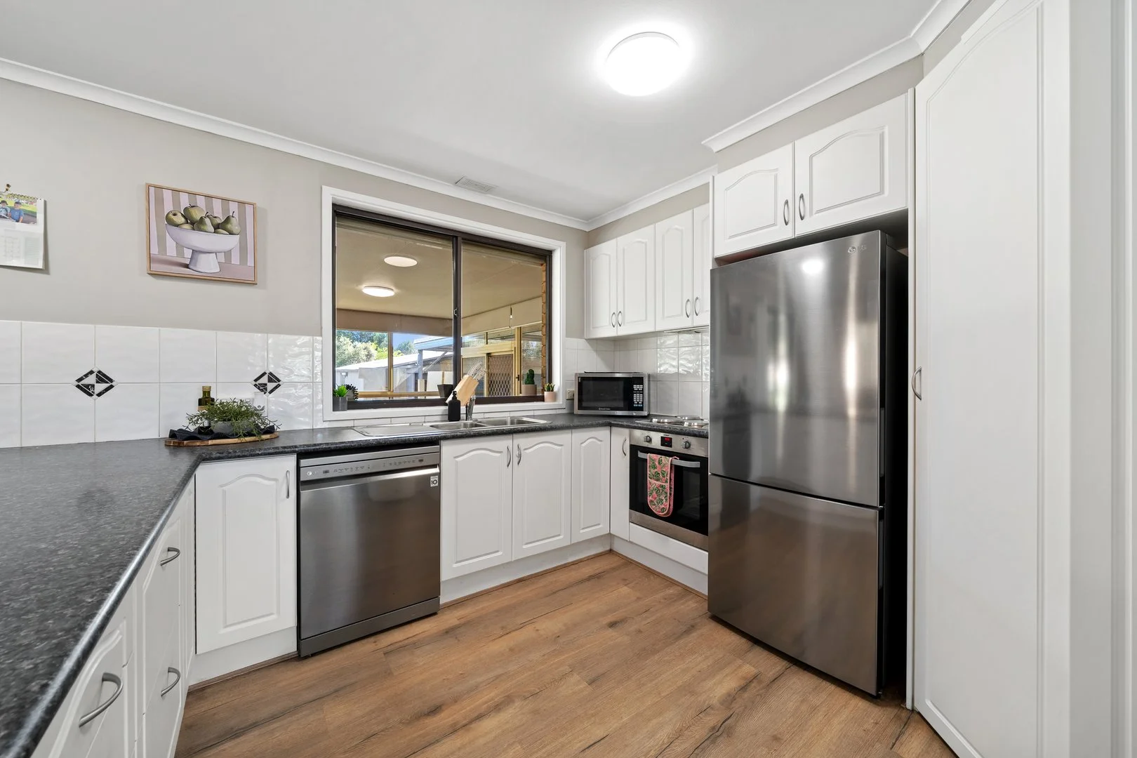 Photo of 6 Wilton Place, Monash ACT 2904