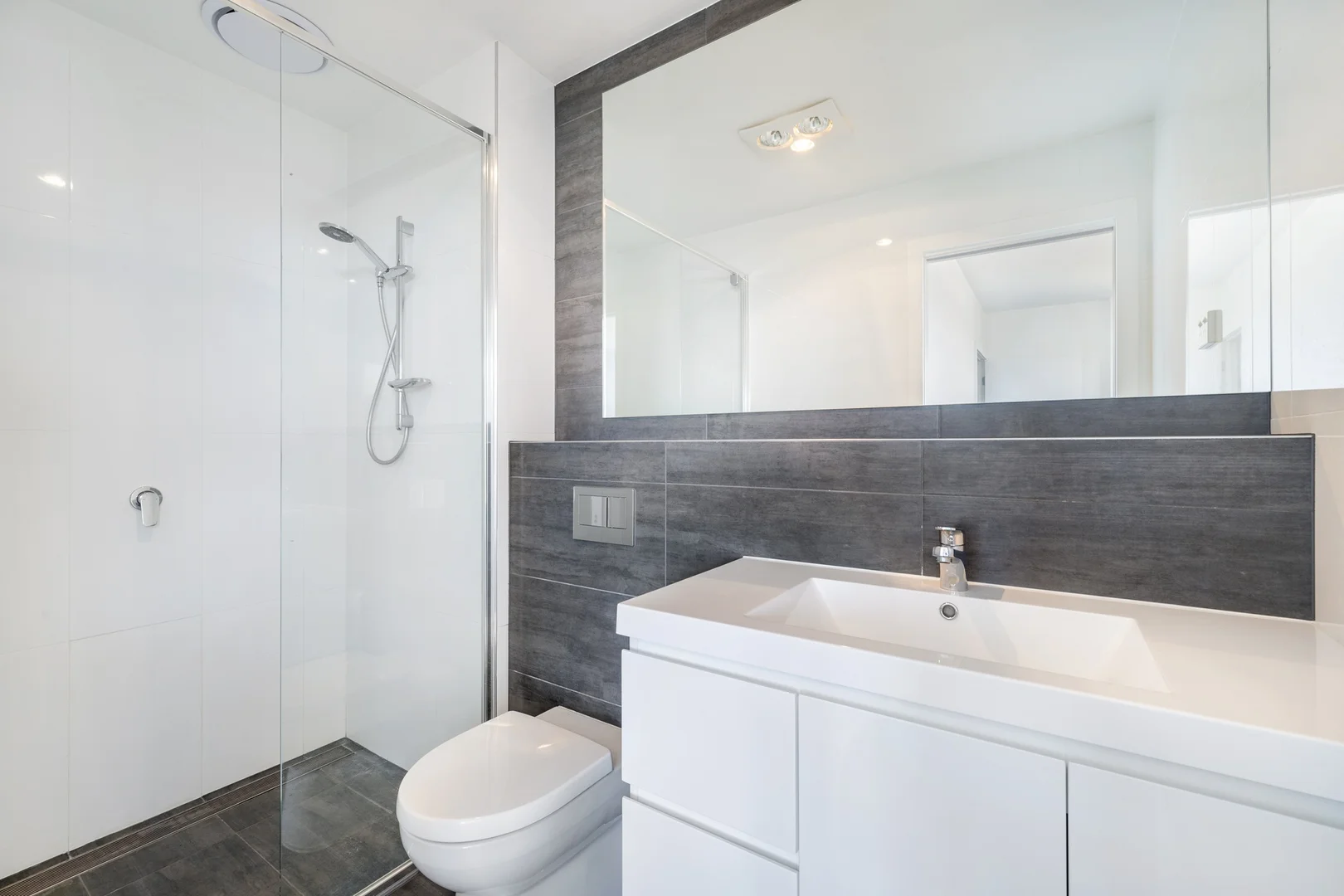 Photo of 24/2 Manning Clark Crescent, Franklin ACT 2913