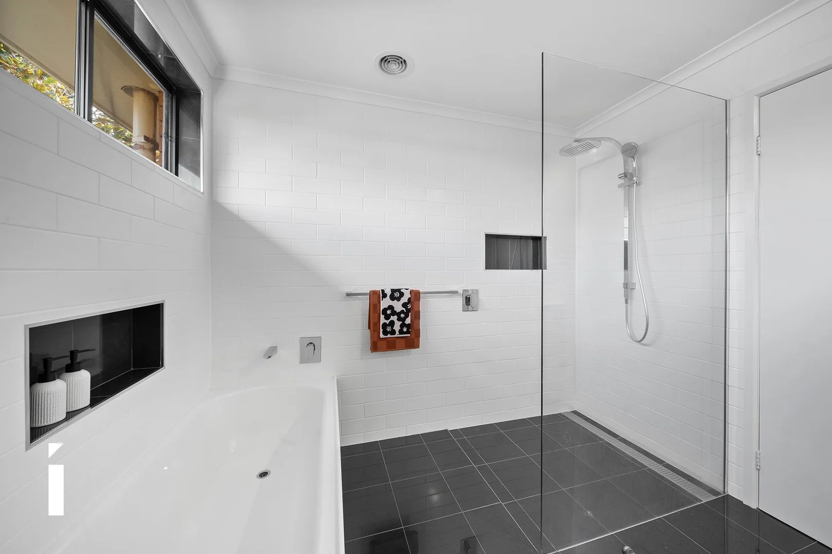Photo of 24 Cazaly Close, Holt ACT 2615