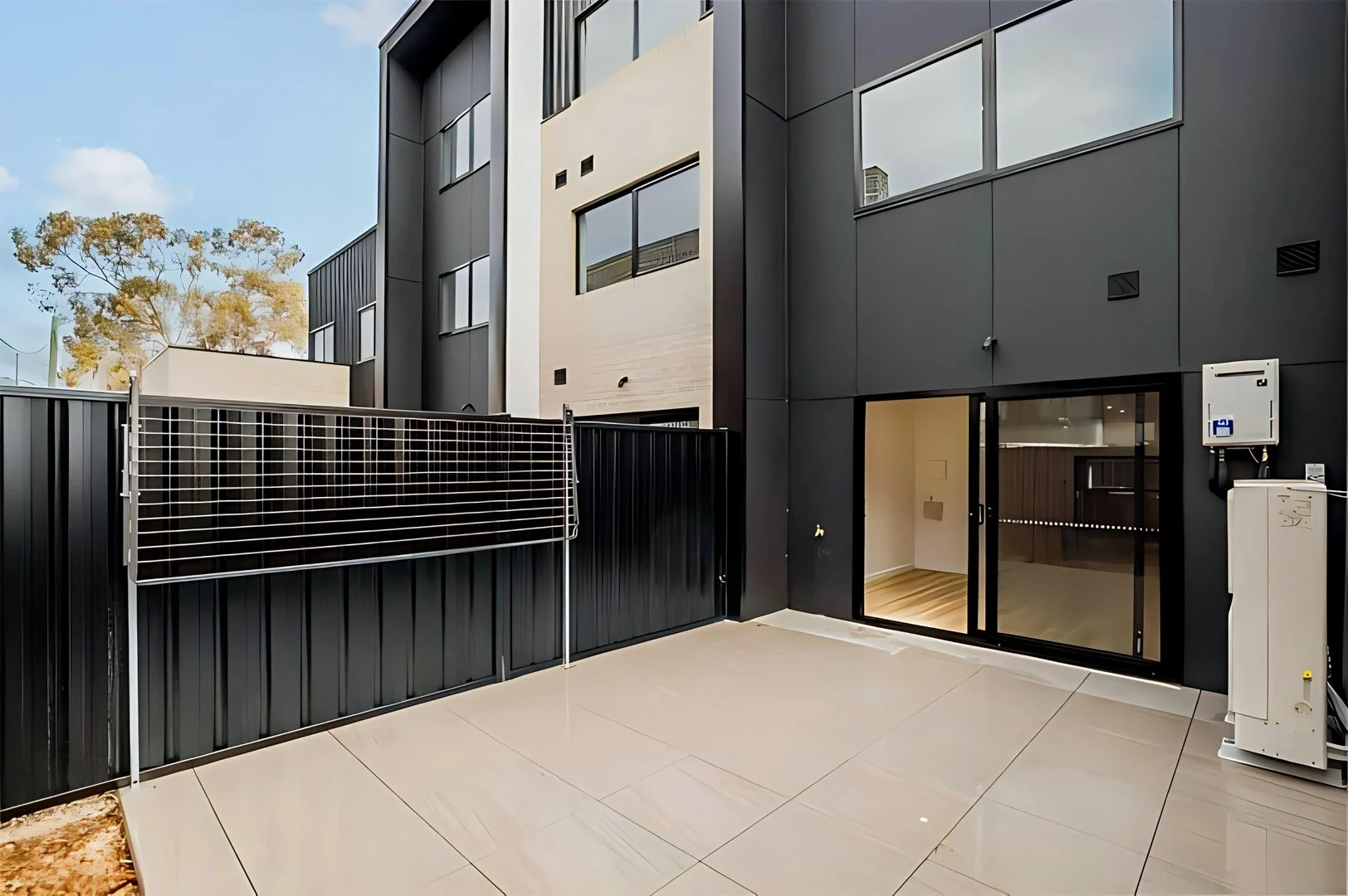 Photo of U12/8 Berrigan Crescent, O'Connor ACT 2602