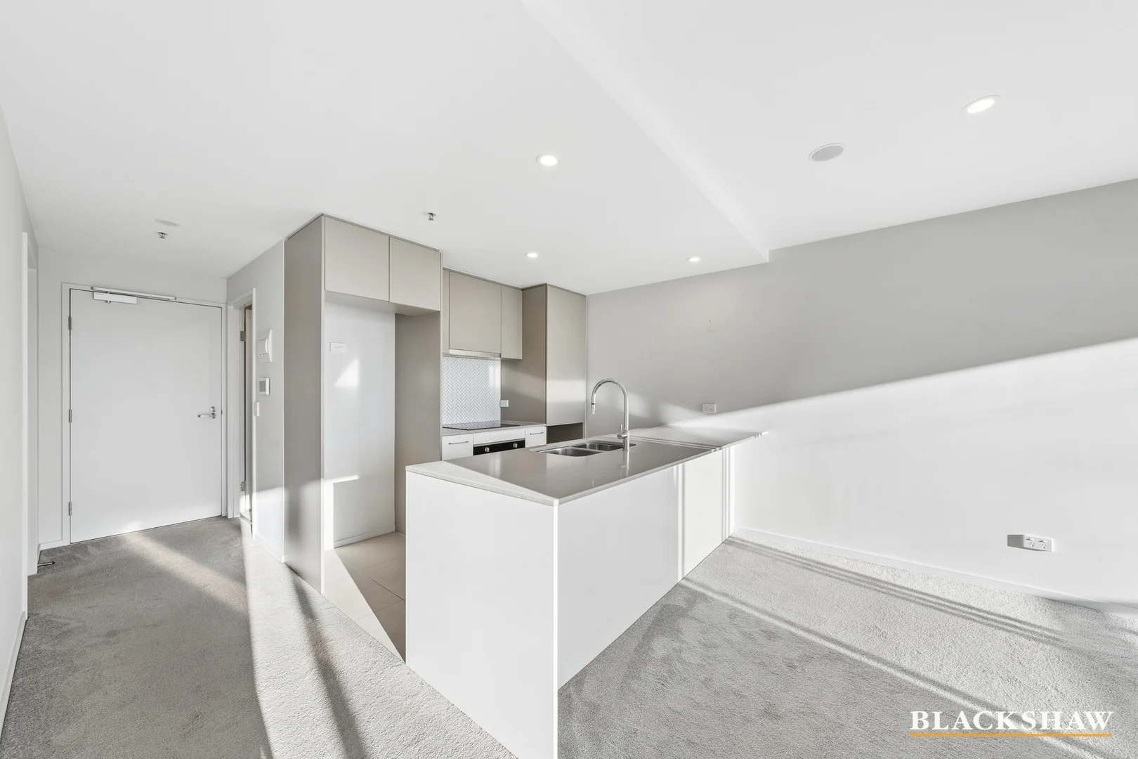 Photo of 812/335 Anketell Street, Greenway ACT 2900