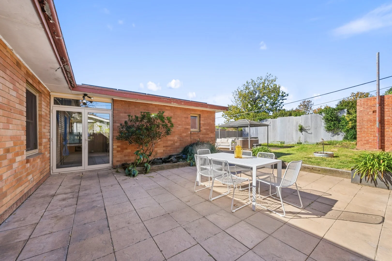 Photo of 104 Hopetoun Circuit, Yarralumla ACT 2600