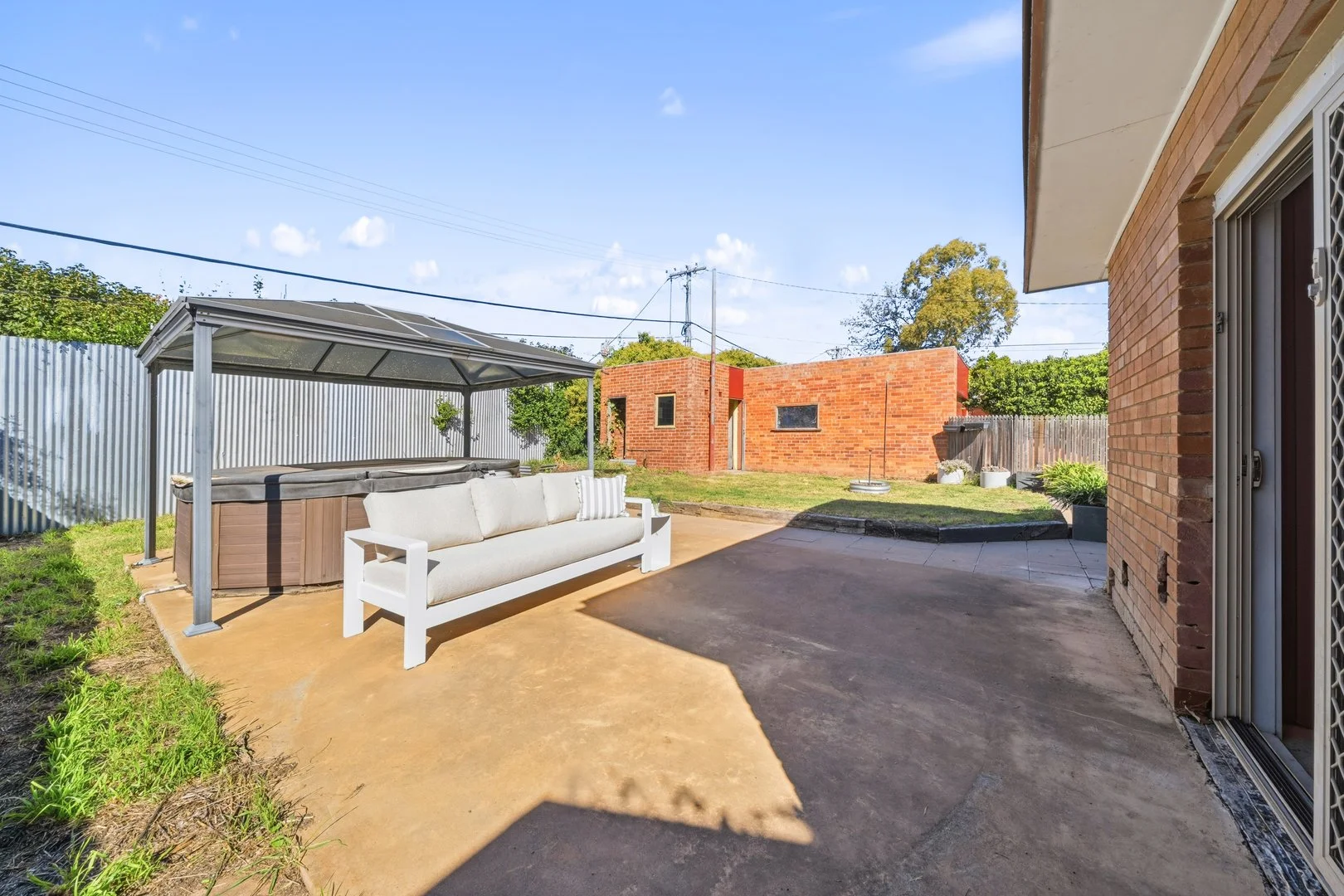 Photo of 104 Hopetoun Circuit, Yarralumla ACT 2600