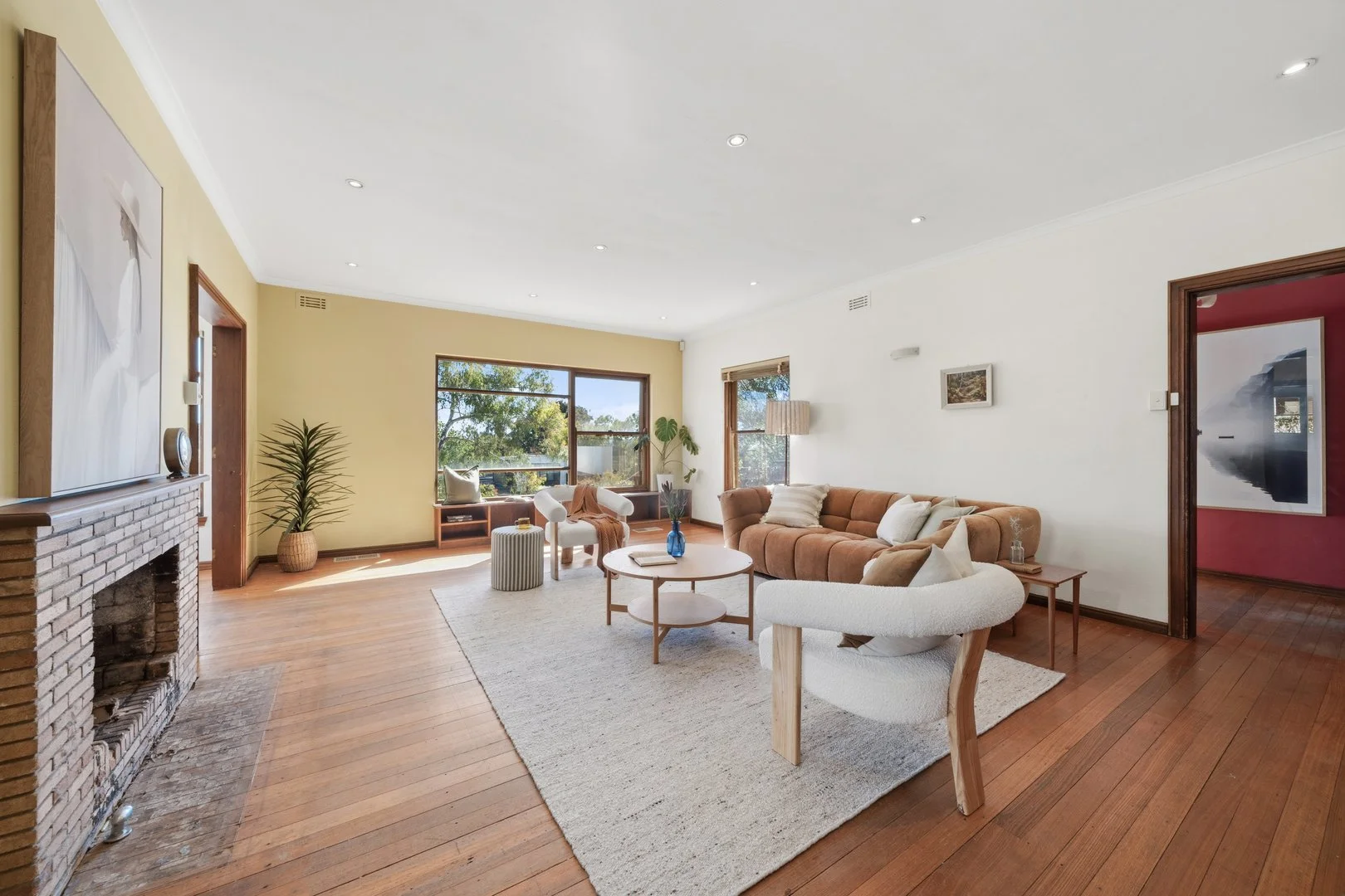Photo of 104 Hopetoun Circuit, Yarralumla ACT 2600