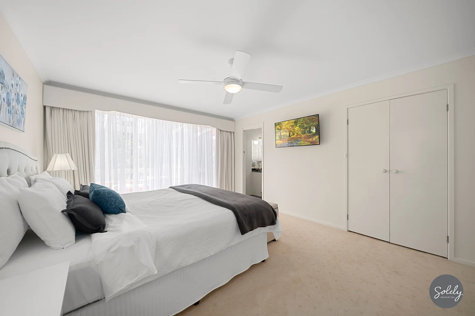 Photo of 2 Fingleton Crescent, Gordon ACT 2906