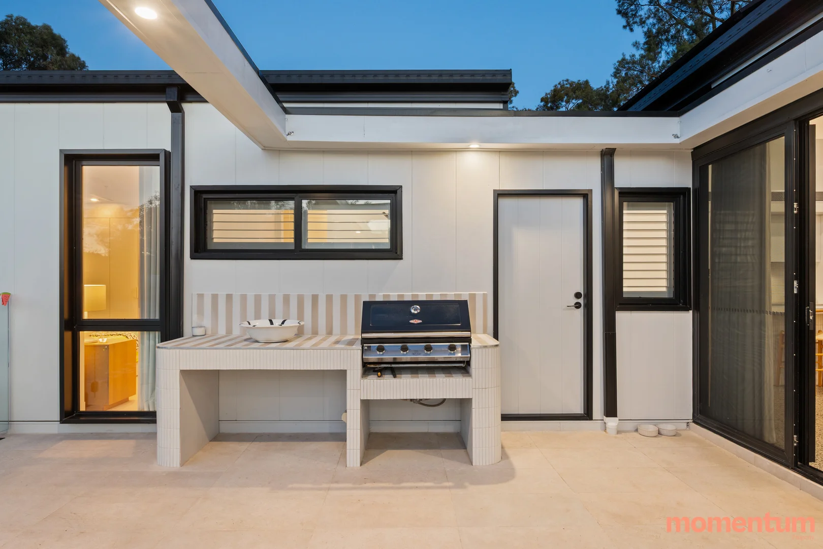 Photo of 6 Hillebrand Street, Page ACT 2614