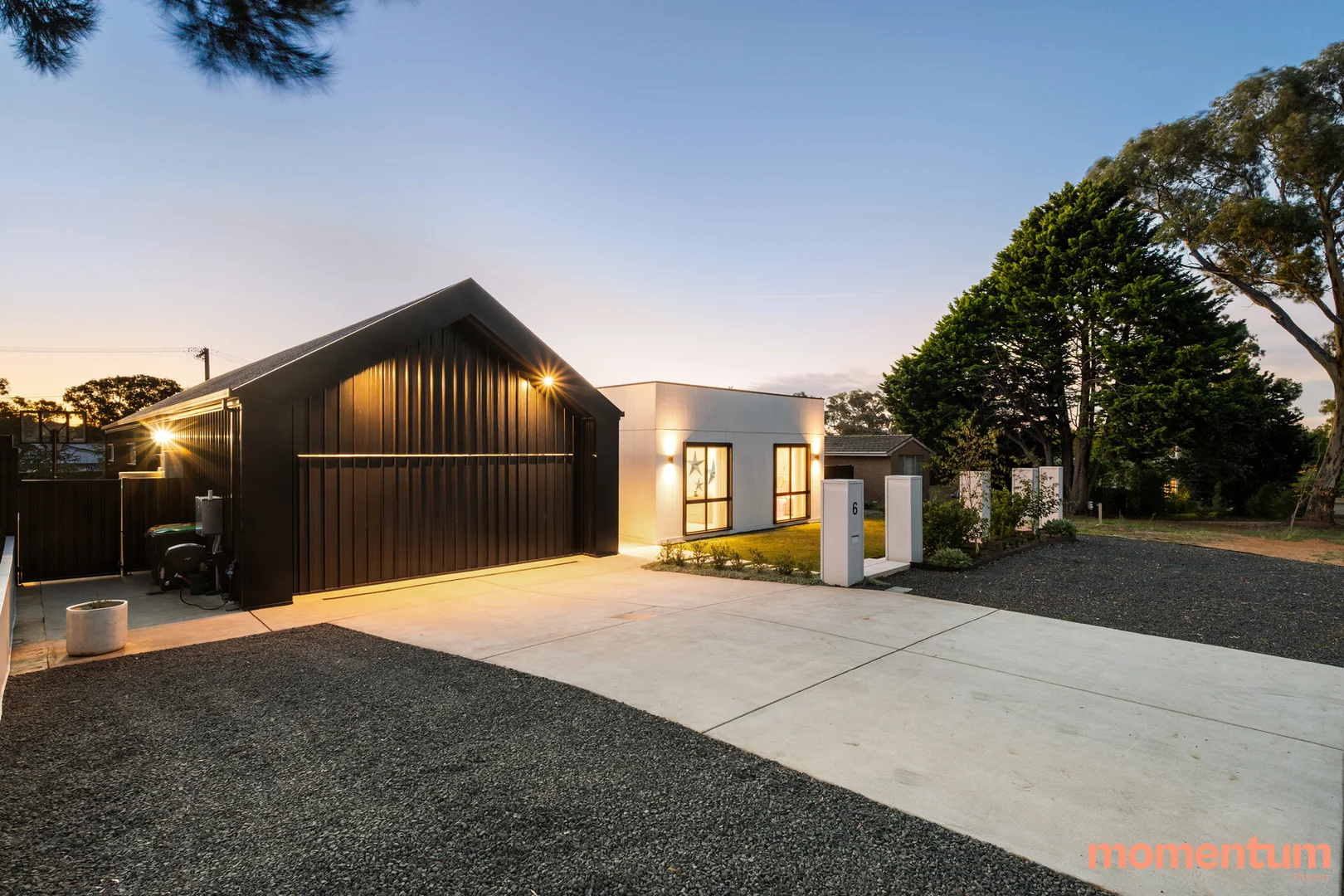 Photo of 6 Hillebrand Street, Page ACT 2614
