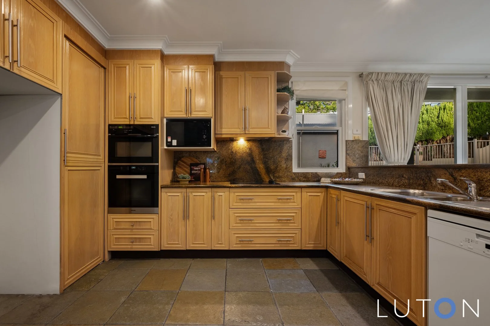 Photo of 126 Schlich Street, Yarralumla ACT 2600