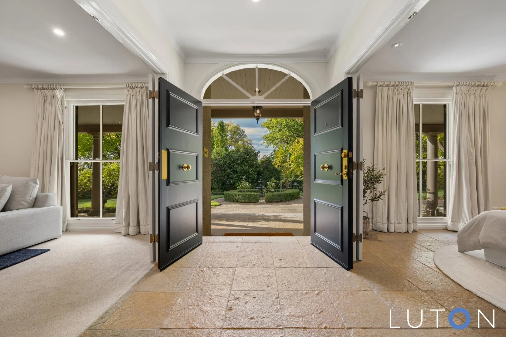 Photo of 126 Schlich Street, Yarralumla ACT 2600