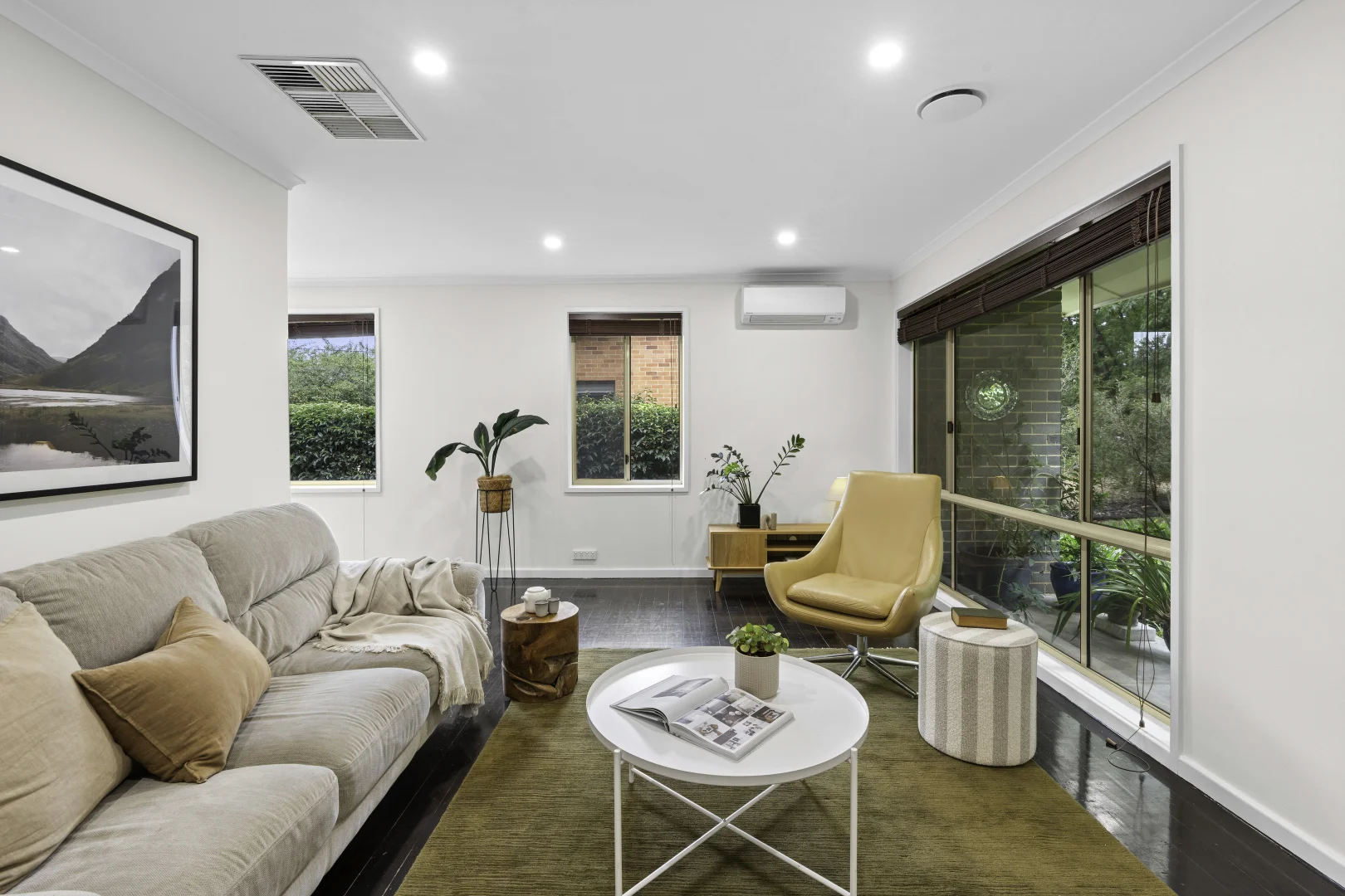 Photo of 8 Harris Street, Hackett ACT 2602
