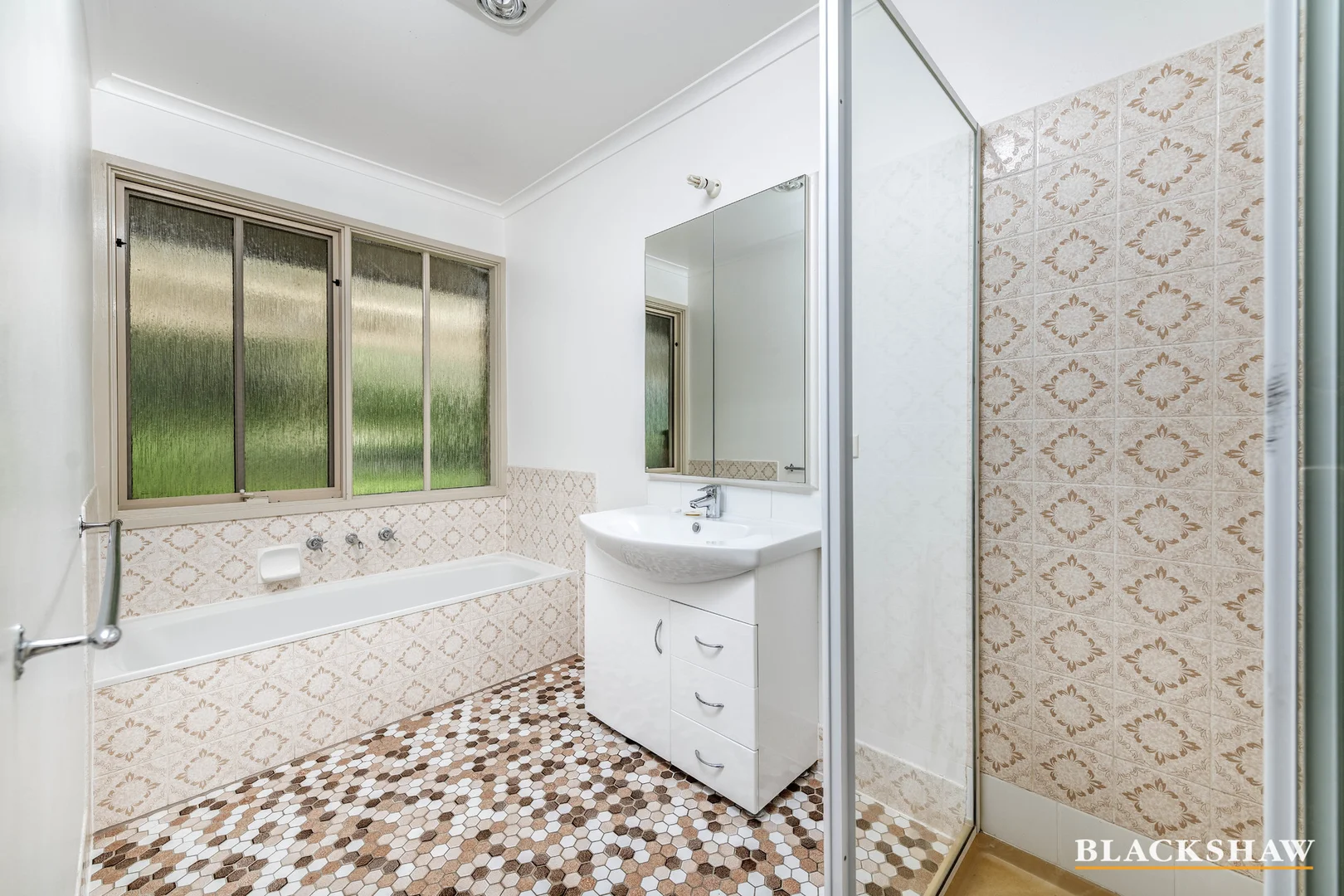 Photo of 6 Spiers Place, Wanniassa ACT 2903