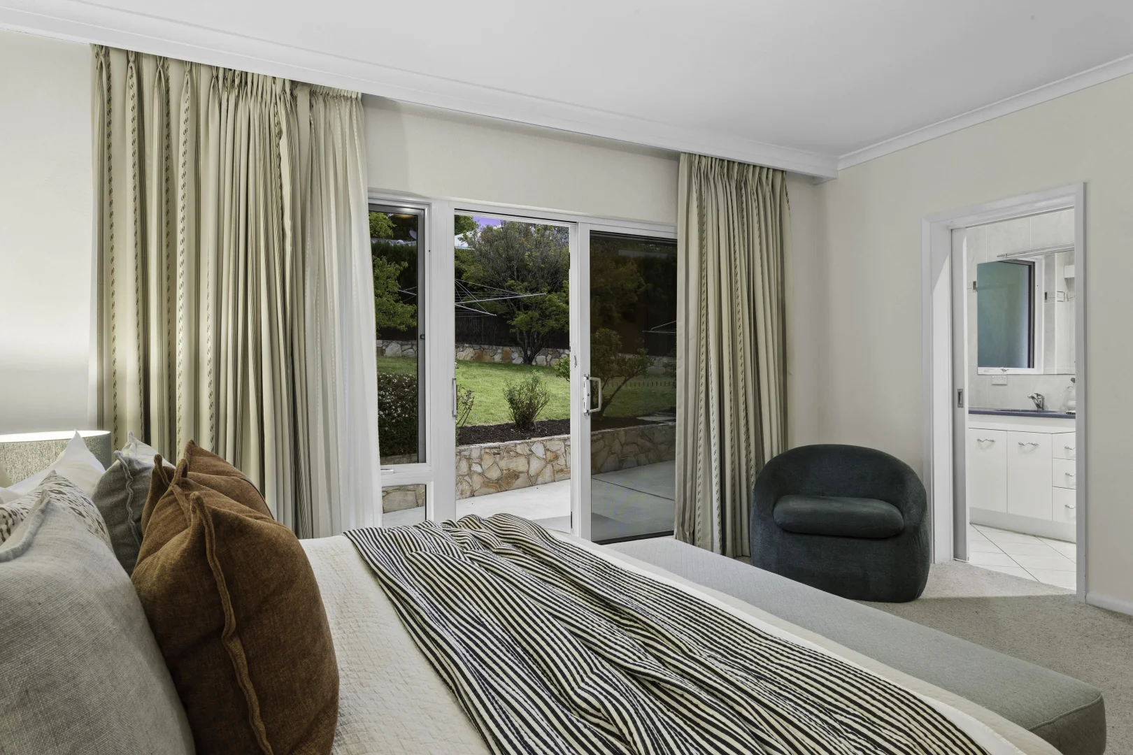 Photo of 83 Endeavour Street, Red Hill ACT 2603