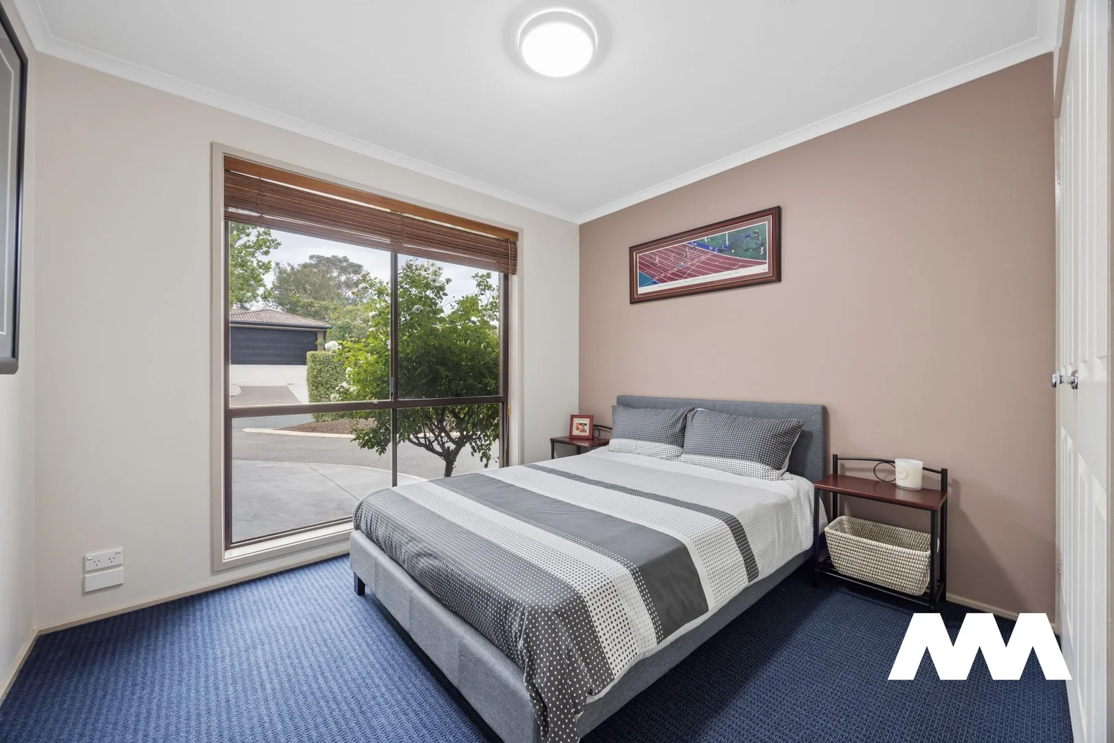 Photo of 39 Upton Street, Monash ACT 2904