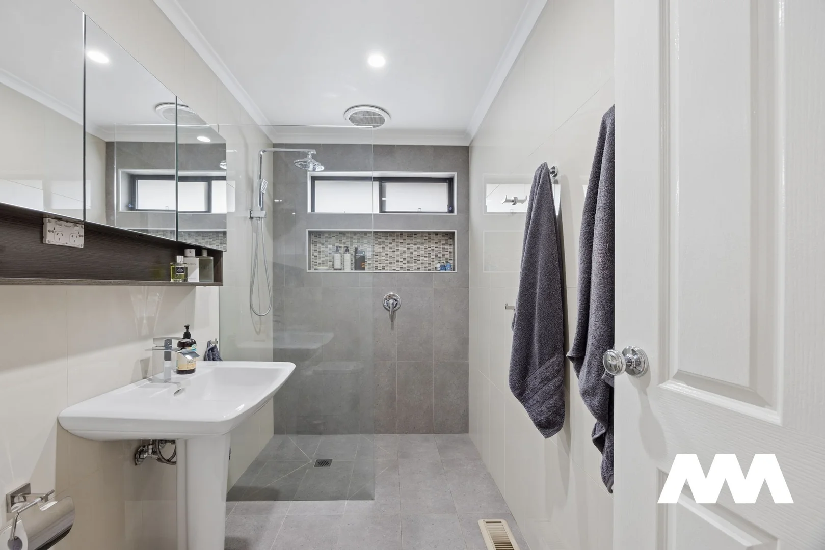 Photo of 39 Upton Street, Monash ACT 2904